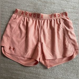 UNDER ARMOUR shorts